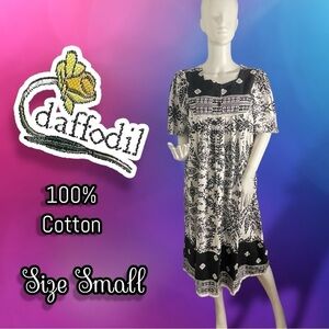 Daffodil Black and White Ornate Pattern House Dress Size Small